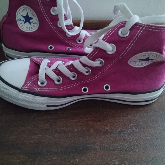 Converse Shoes - Converse Shoes Size 5 Women's 3 Men's